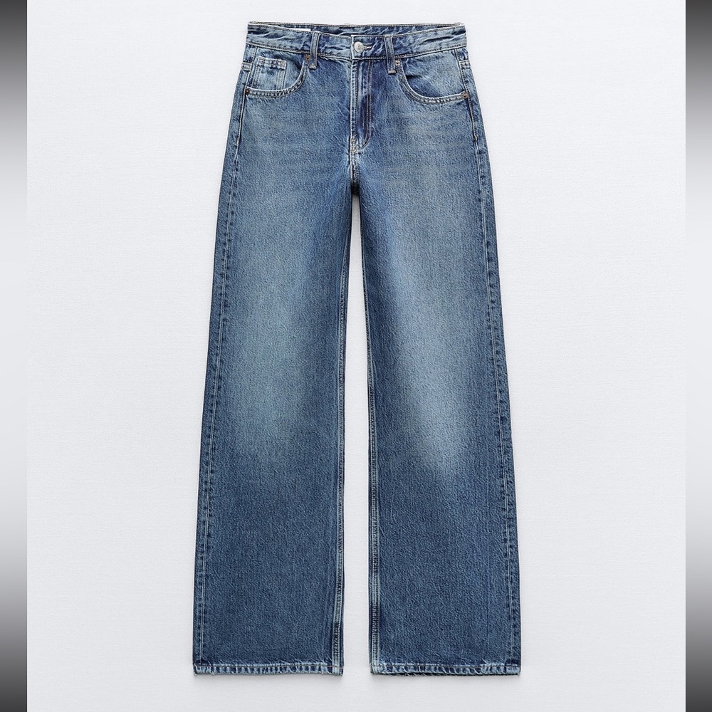 Zara Mid Rise Wide Leg Jean